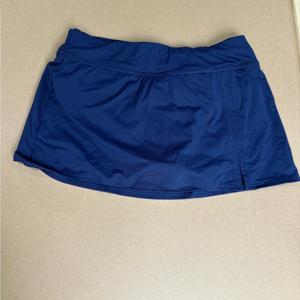 Lands' End Navy Skort NWT